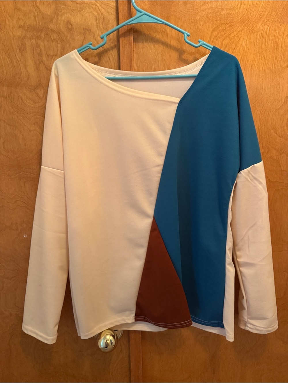 Colorblock Long-Sleeve Women's Top in Cream, Teal & Brown